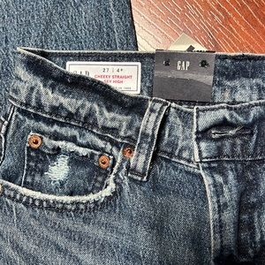 NWT Gap Cheeky Straight Sky High jeans.